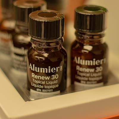 Virtual Tour of Everblooming Cosmetic & Laser Clinic in Pickering, ON