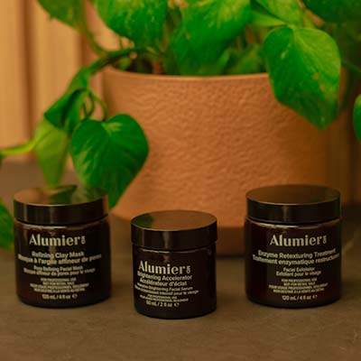 Virtual Tour of Everblooming Cosmetic & Laser Clinic in Pickering, ON