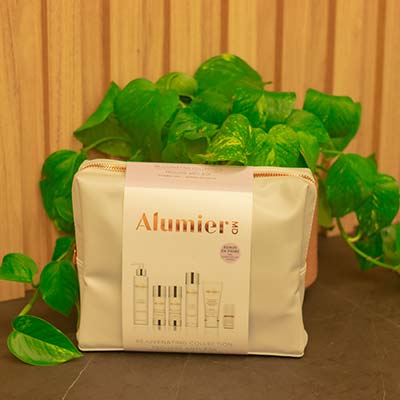 Virtual Tour of Everblooming Cosmetic & Laser Clinic in Pickering, ON