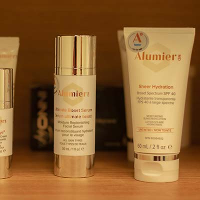 Virtual Tour of Everblooming Cosmetic & Laser Clinic in Pickering, ON